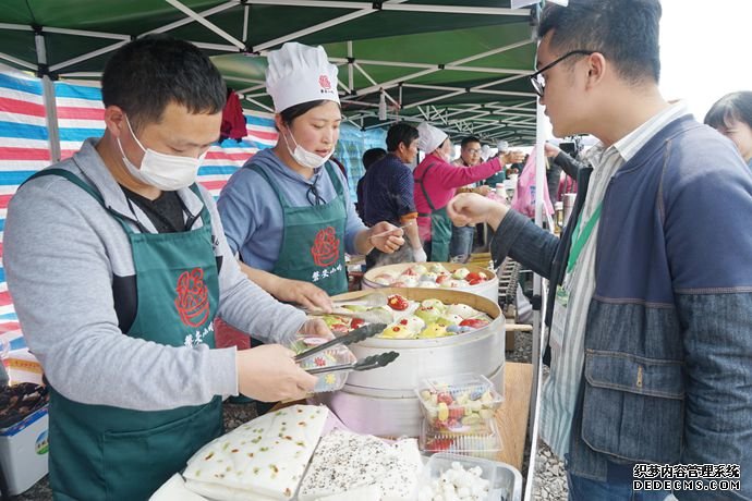 节会小吃助阵 “美食+美景”诱人