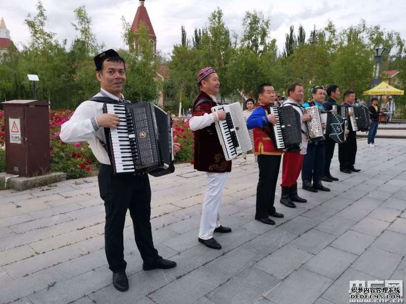中国旅游新闻网：新疆五地七方合作 共建北疆风