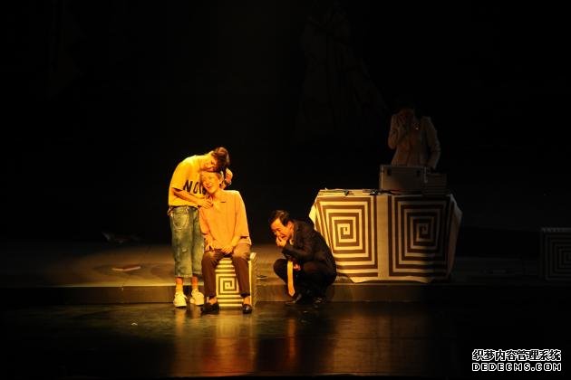 儿童剧《北京童谣》：现实主义作品关注人的最