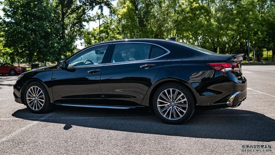 最高优惠达5万 品质不输ES 讴歌TLX-L新车首测