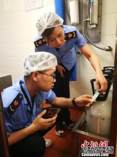 2018年重庆侦办危害食物宁静犯法案件285起