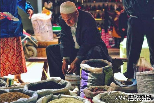又多了一个理由去南疆,最地道的新疆风情,赶巴扎“亚克西”