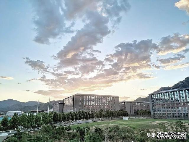 你手机中的这个拍照功能打开了吗?真的,打开后拍照容易多了