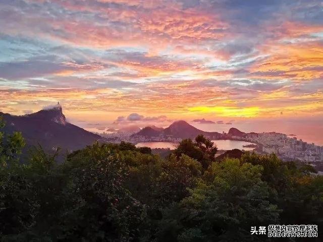 你手机中的这个拍照功能打开了吗?真的,打开后拍照容易多了
