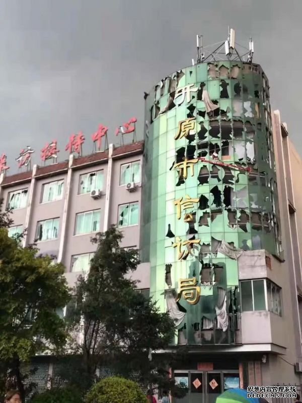 龙卷风来了！他们在行动