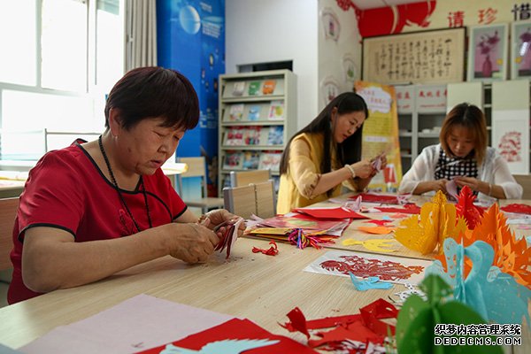 边疆党旗红｜新疆巴州库尔勒市凌达社区“惠聚