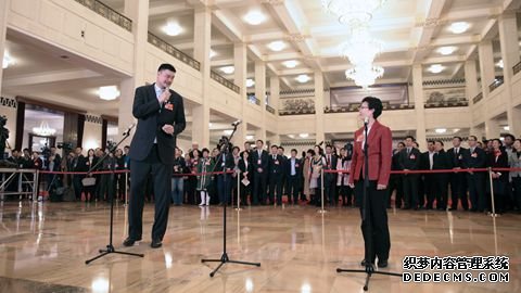 全国政协十三届二次会议第二场“委员通道”