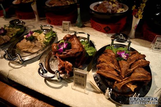 徐州“伏羊节”南京美食季在宁启幕 首批会员承