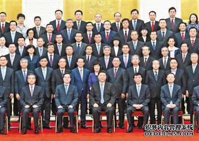 习近平会见2019年度驻外使节工作会议与会使节