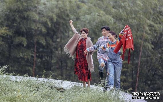 《我最爱的女人们》蔡少芬罕见撒娇遭张晋调侃