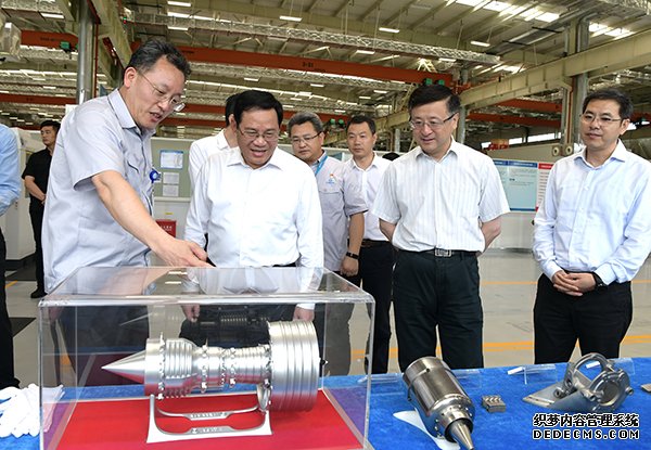 特斯拉等重大项目纷至沓来的这个地区,李强再