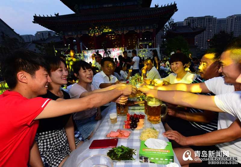 民谣、啤酒、美食…即墨古城开启130天夏夜狂欢