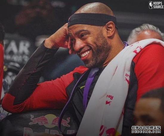 等了整整37天了啊！NBA历史第一人终于签了！