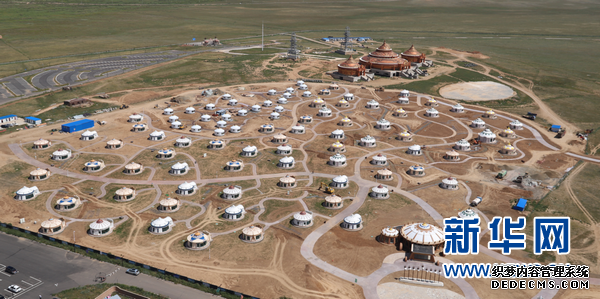 格根塔拉草原的旅游扶贫蒙古包