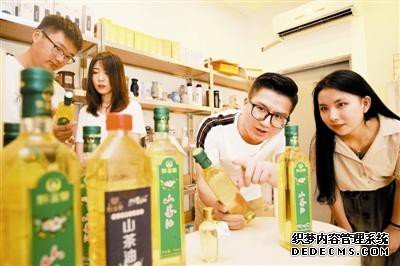 天津工业大学大学生“上山下乡”创业扶贫显身手