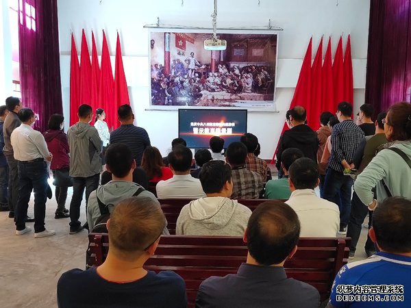 天津援藏工作队利用节假日参观西藏昌都市廉政教育展