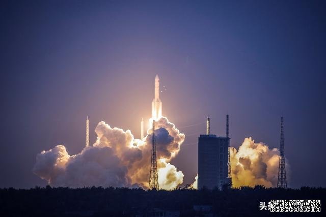 中国重型运载火箭初尝试:长征5号的进步与差距