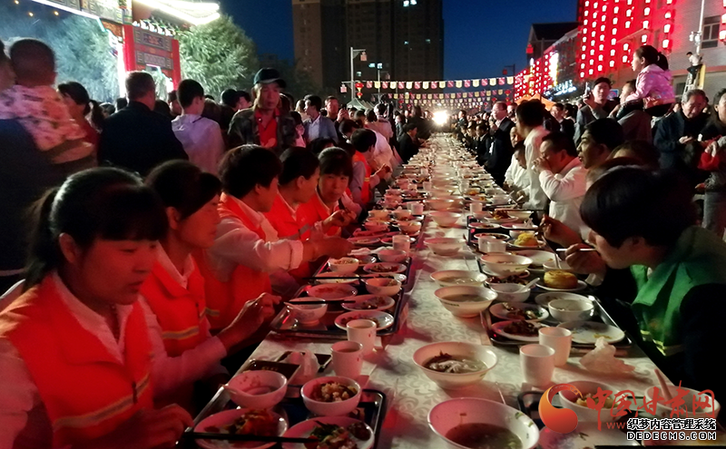 “风味人间” 民勤苏武沙羊美食街火热“开街 ”