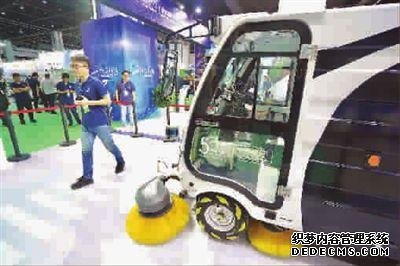 上海环卫设备展亮点多：新无人环卫车亮相