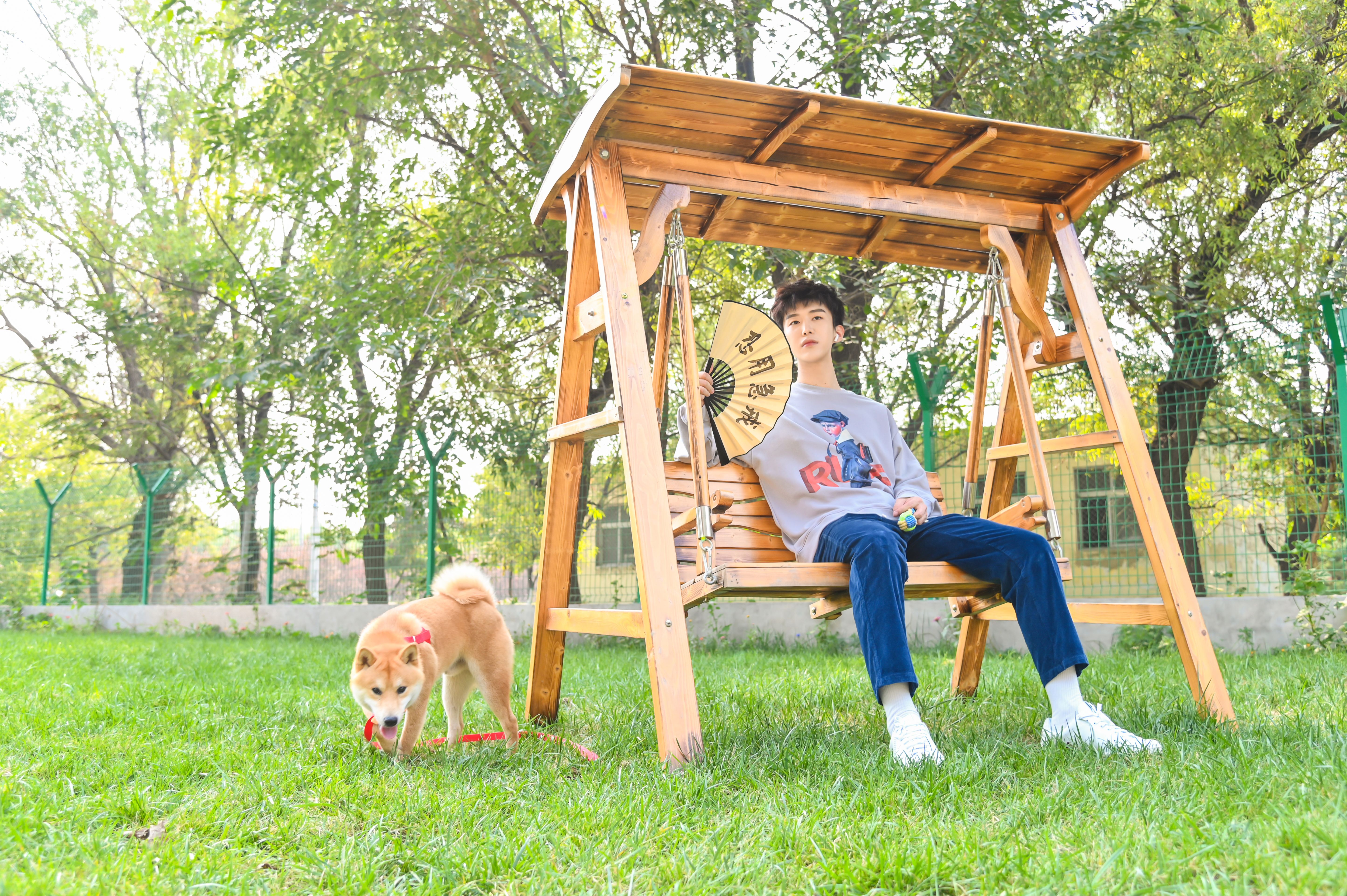 范丞丞携爱犬做客《美食告白记》 花样频出引人捧腹