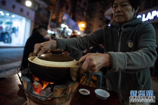 （澳门回归20周年）（1）舌尖上的澳门——新马路美食地图