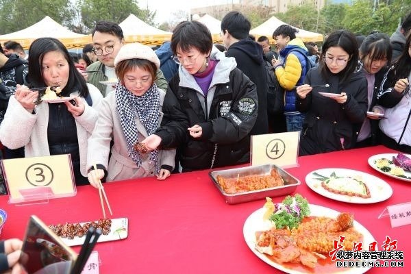 “舌尖上的武科大”美食评比大赛开赛