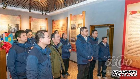 山河智能组织“不忘初心、牢记使命”主题党日