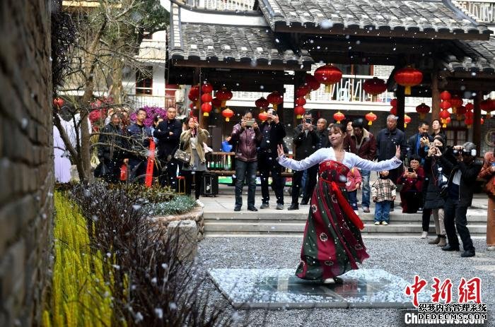 福州閩清老街巷展新顏 “臺”味美食飄香