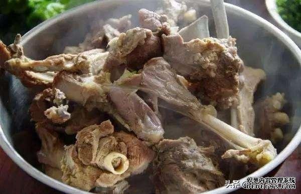 中国那么大，哪里的羊肉最好吃？这5个地区傲视群雄，有你家乡吗