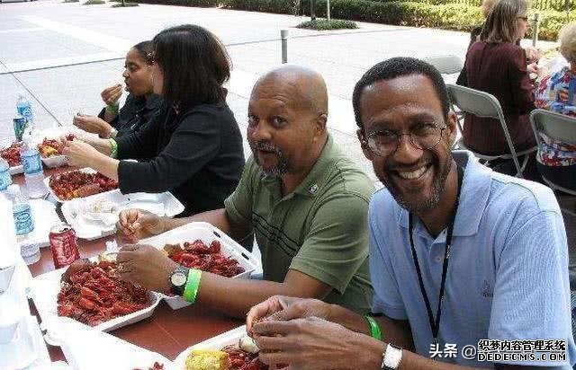 让外国人闻风丧胆的中国美食,全部吃过的,才算合格的中国吃货
