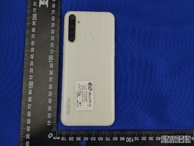 真香入门机谍照曝光:5000mAh+4800万四摄,不满1千?