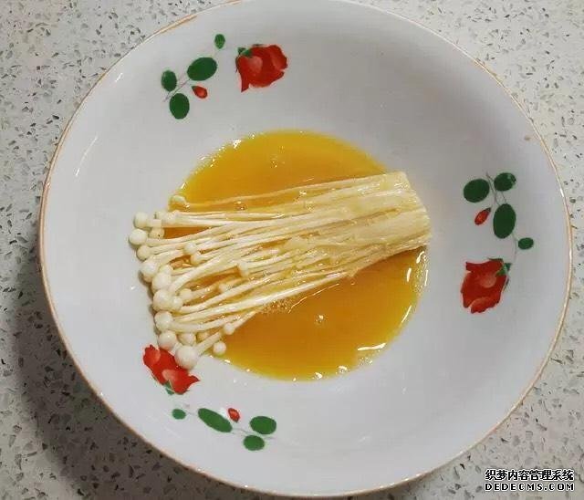 竟然被五块钱的金针菇撩到了,怎么从来没想到还能这样做?