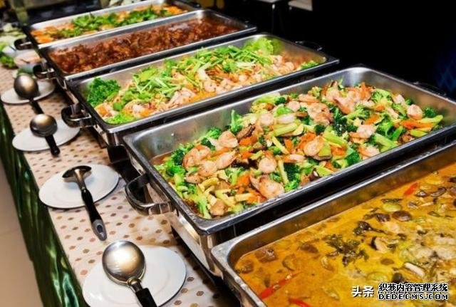 自助餐厅50元一客依然不亏,老板套路一大堆,究竟是谁给谁上课?