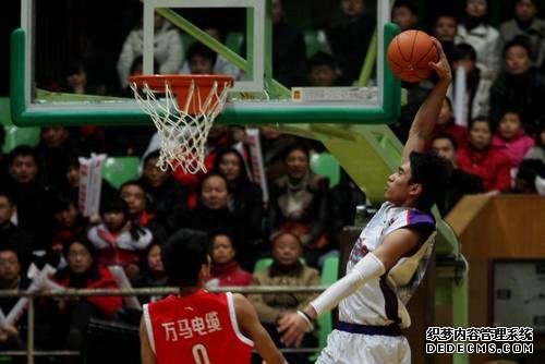 天妒英才啊,锡安一年4次受伤,但愿他不会步徐咏和奥登的后尘