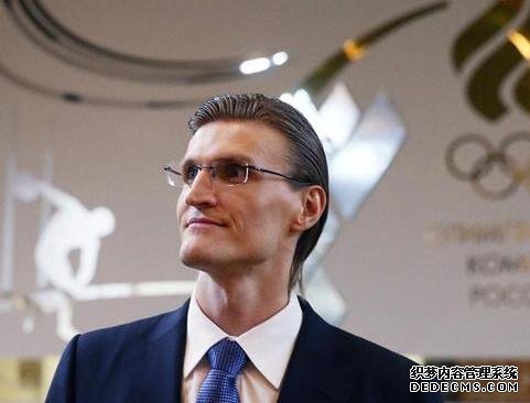 NBA退役后变化最大的球星!基里连科成男神 毕比麒麟臂惊人