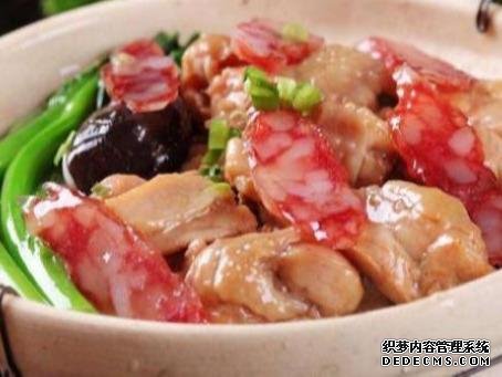 鸡蛋肉末炒豆腐、腊味焖饭、辣炒脆骨这几道家常菜的做法