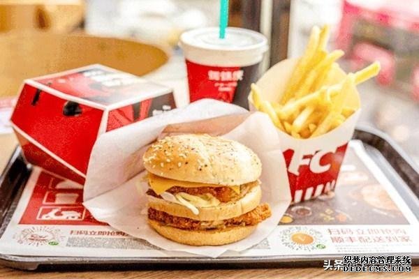 吃了20年,肯德基15一杯的可乐,和超市3块一瓶的有啥区别