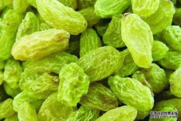 外表看着精致干净,其实特别“脏”的四种零食,不知道吃过几种?