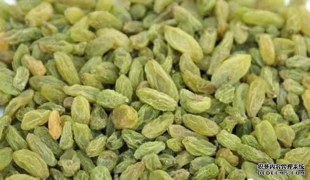 外表看着精致干净,其实特别“脏”的四种零食,不知道吃过几种?