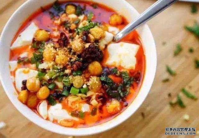 俄罗斯人喜欢中国菜吗?看看俄罗斯边境中国早餐店,你就明白了
