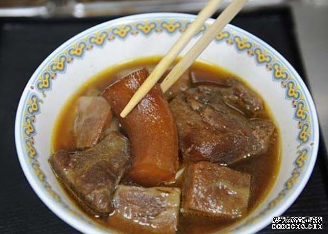 一碗上万元的“天价”面,想吃得提前一个月预定,顾客:我就看看