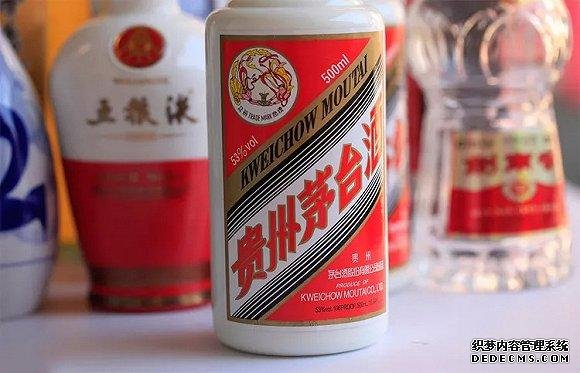 买茅台送的2个小杯子有什么用?不只用来喝酒,还有别的妙用