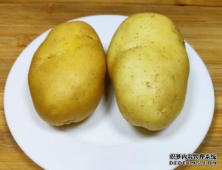 家庭炸薯片,成本不到2块钱,金黄酥脆好吃还卫生,学会不用买了
