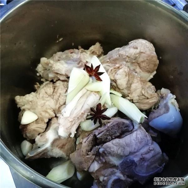 老公隔三差五就馋这菜,1斤才12元,比红烧肉香多了,1周吃1次