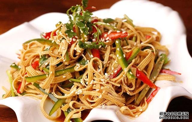 15道荤菜热菜做法,10道凉菜下酒菜做法,简单易做,待客备用