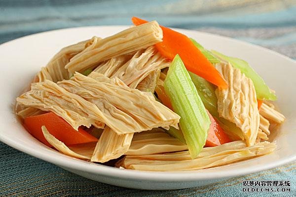 15道荤菜热菜做法,10道凉菜下酒菜做法,简单易做,待客备用
