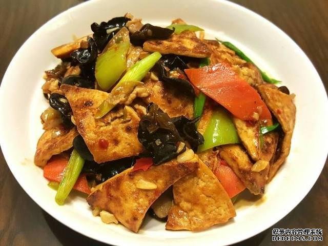 15道荤菜热菜做法,10道凉菜下酒菜做法,简单易做,待客备用