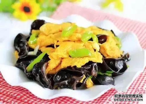 15道荤菜热菜做法,10道凉菜下酒菜做法,简单易做,待客备用