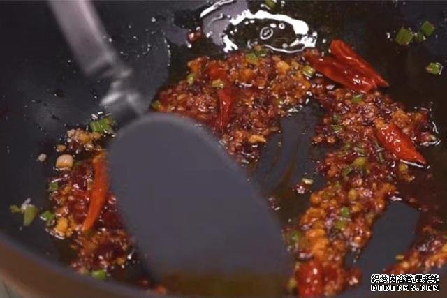 给我一个鸡蛋，我可以做个满汉全席