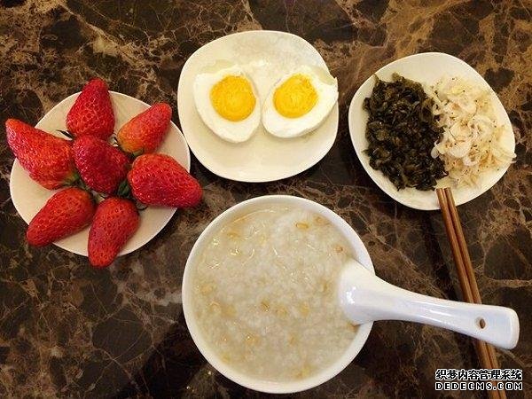 日本人嫌弃中国早餐太简陋，中国网友：我们精致起来，自己都害怕